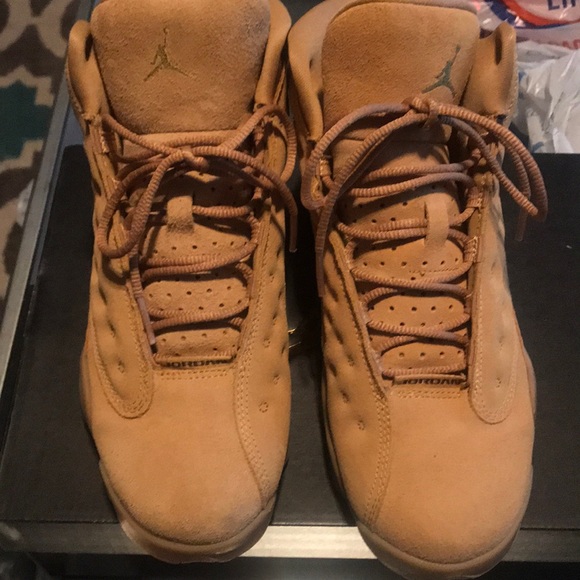 AIR Jordan Retro 13 - Picture 2 of 2